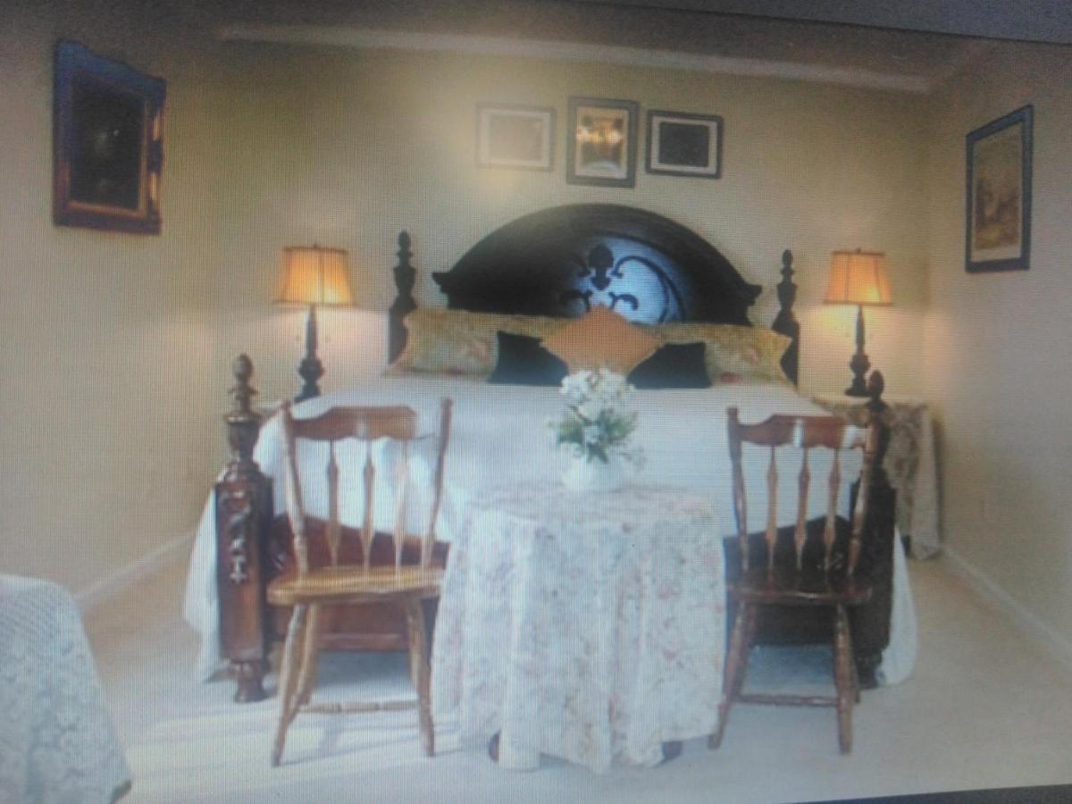 Serenity Hill B&B Sloans Crossing Экстерьер фото