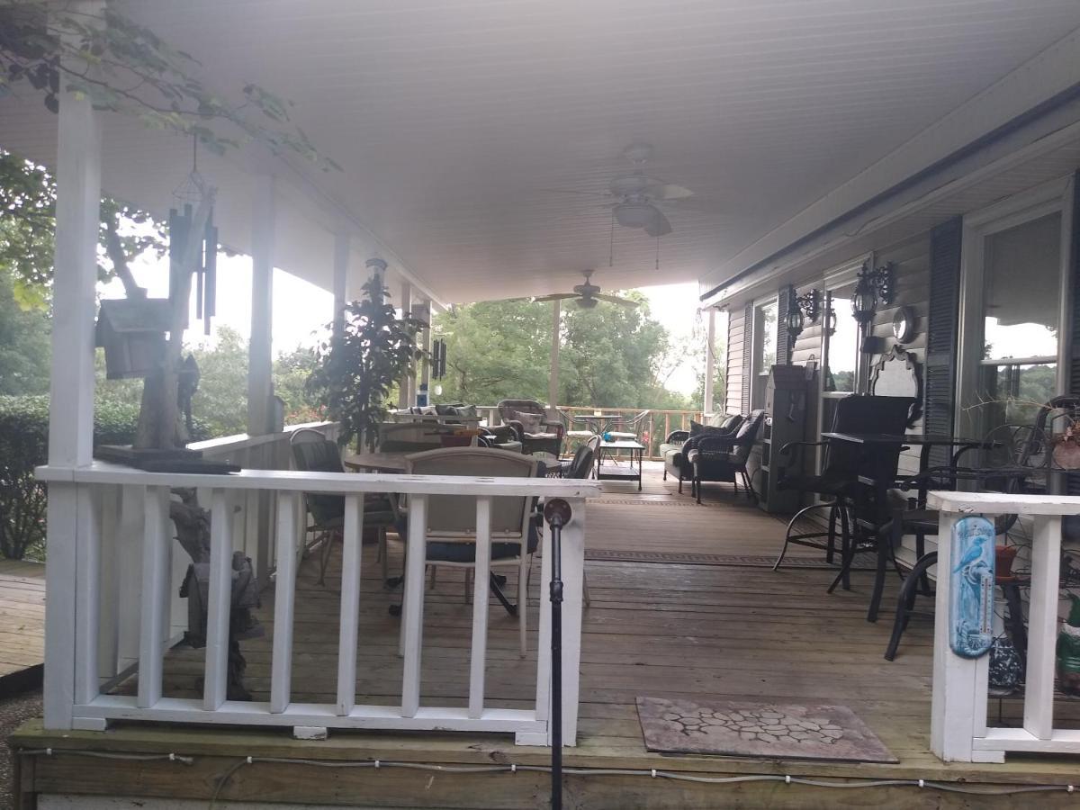 Serenity Hill B&B Sloans Crossing Экстерьер фото